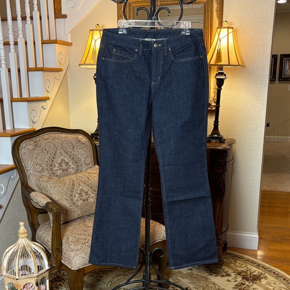 Duluth Trading Co 💙 Women's Straight Leg Jeans - Dark Blue Sz 10 - Picture 3 of 5